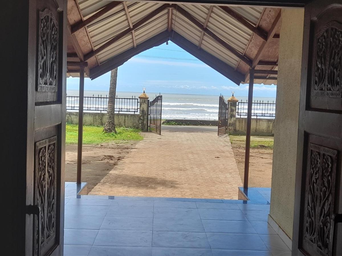 Hotel Seabird Murud  Luaran gambar